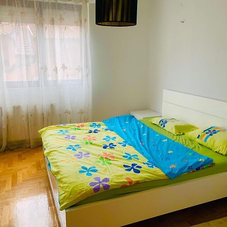 Cozy City Center Apartment Prizren Buitenkant foto