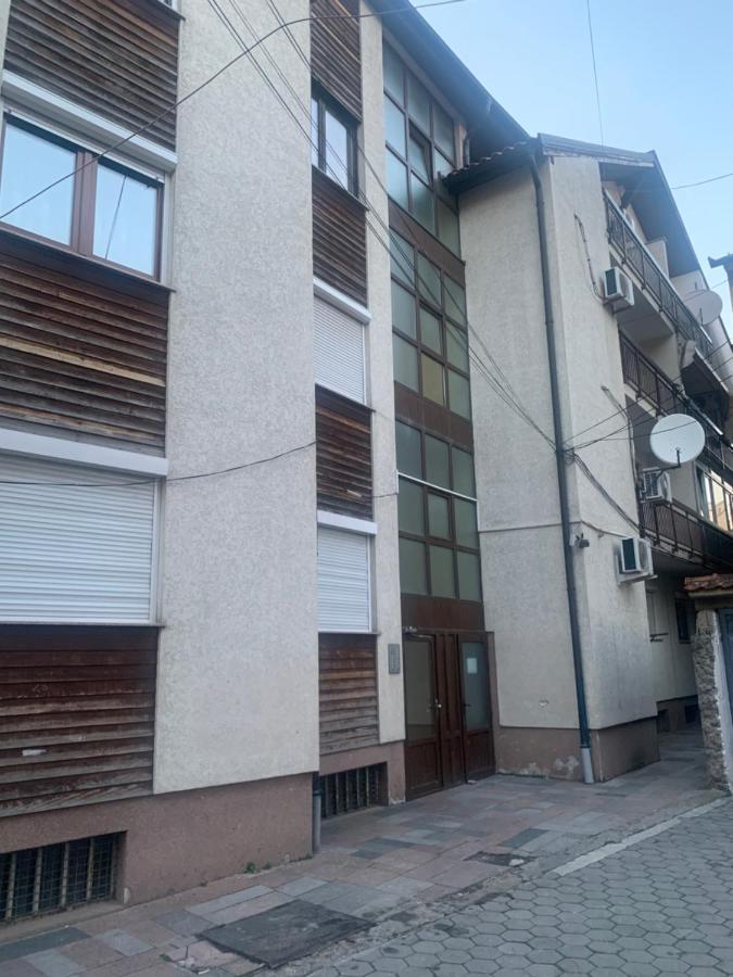 Cozy City Center Apartment Prizren Buitenkant foto